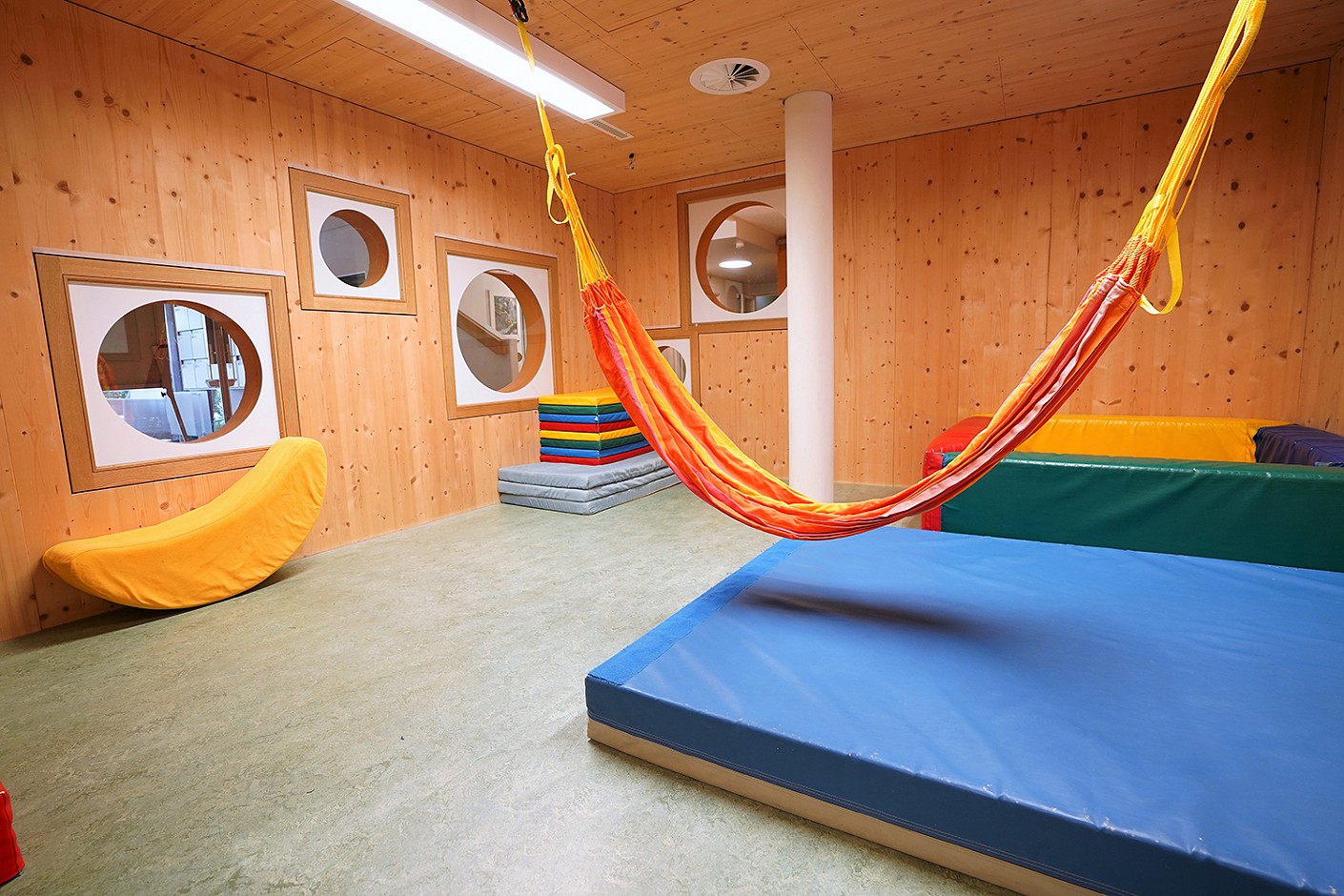 
                                    Kita Kunterbunt Matten